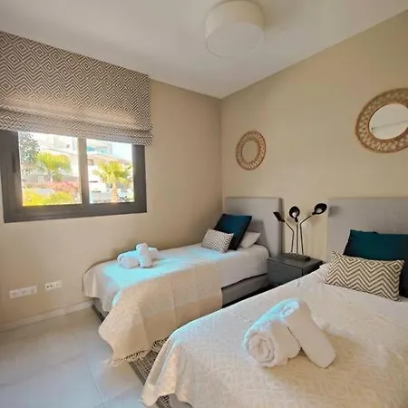 Luxury Golf & Private Garden Apartamento *