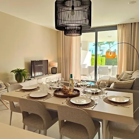 Apartamento Luxury Golf & Private Garden Estepona